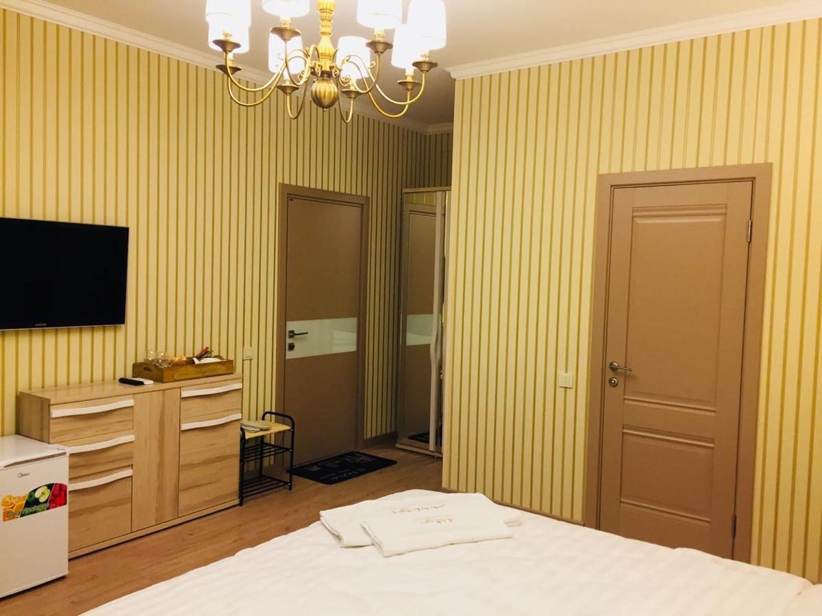 Altyn Aparthotel Астана Екстериор снимка